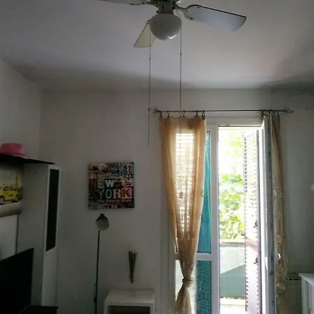 Appartamento Lido Di Dante Apartment *